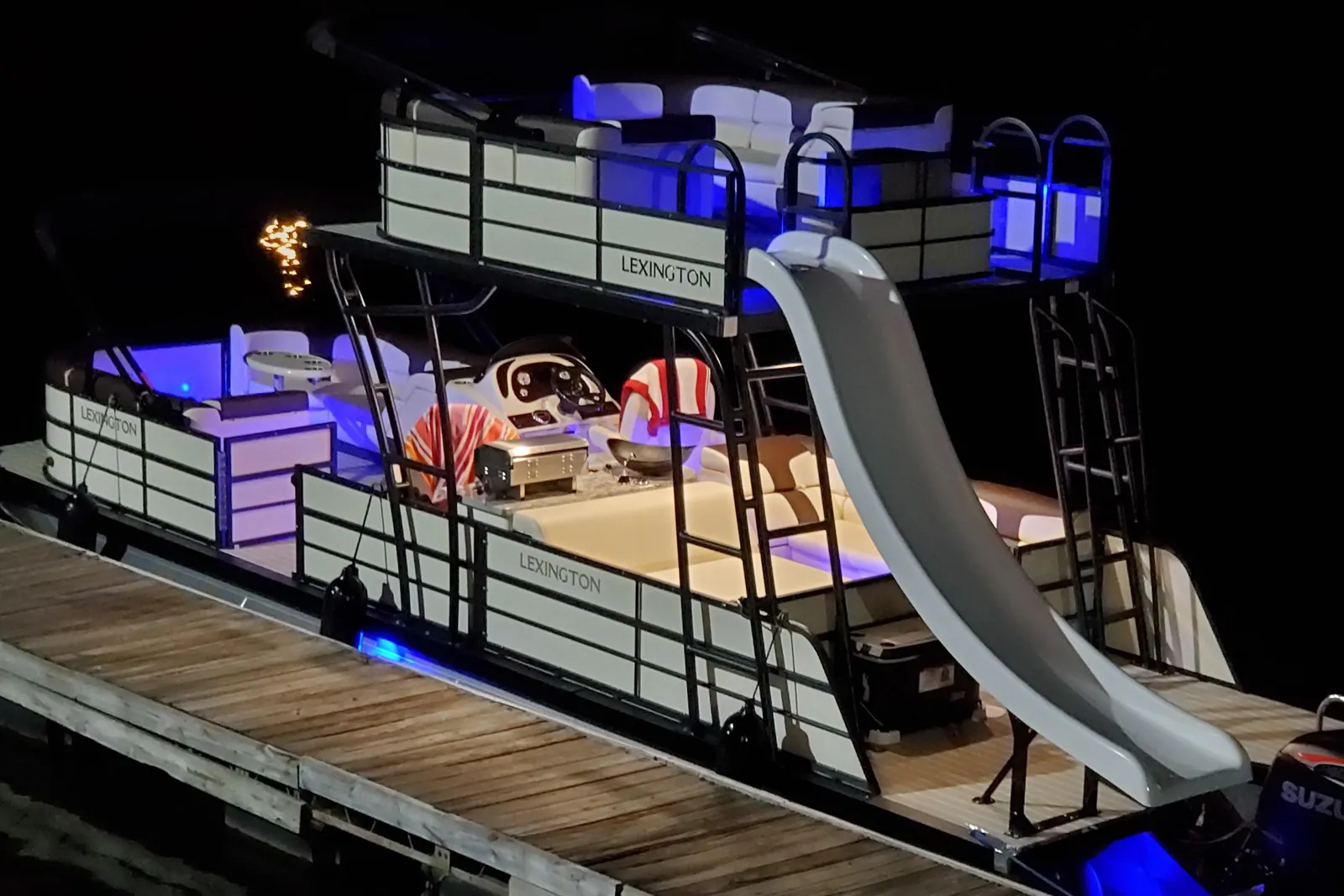 The Double Decker on the water 4